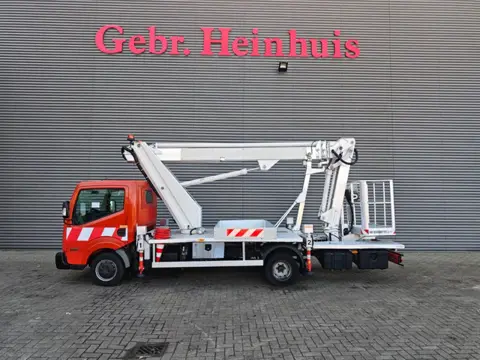 Nissan Cabstar 35.12 NT400 Multitel MJ201 (bj 2016)