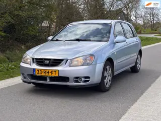 Kia Cerato 1.6-16V LX | Weinig KM + Lange APK Nu € 1.450,- !!!