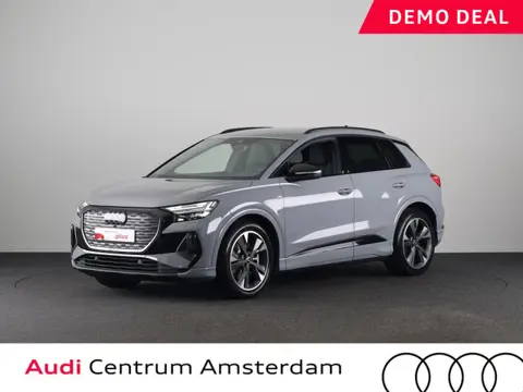Audi Q4 e-tron 45 quattro S Edition Competition 82 kWh Ambient Light | Achteruitrijcamera | Apple Ca