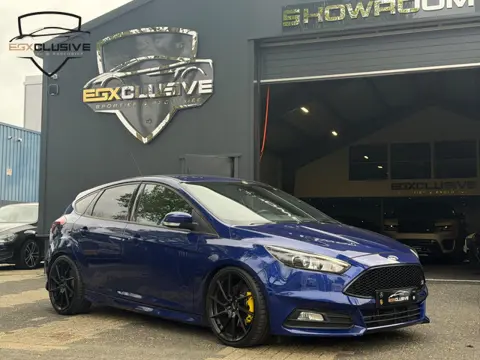 Ford FOCUS 2.0 ST-3 Recaro/Schroefset/300PK