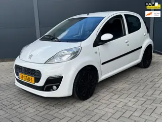 Peugeot 107 1.0 Active / 5 Deurs / Airco / Nap
