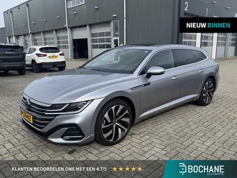 Volkswagen Arteon Shooting Brake 1.4 TSI eHybrid R-Line Business+ Pano | Carplay | trekhaak zwenkbaa