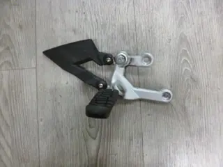 RECHTER SCHETSPLAAT KTM 990 Superduke 2003 - 2006