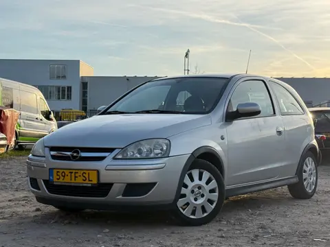 Opel Corsa 1.2-16V Silverline/ LM VELGEN