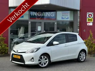Toyota Yaris 1.5 Full Hybrid Dynamic (bj 2013, automaat)