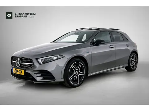 Mercedes-Benz A-klasse 250 e Business Solution AMG Limited VOL! (NL-auto, Goed OnderH, Panorama, Sfe