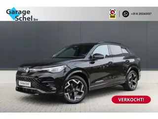 Volkswagen Tiguan 1.5 eTSI R-Line Edition - IQ Light - Stoel/Stuurverwarming - Wegklapbare Trekhaak 
