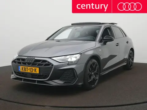 Audi A3 Sportback 40 TFSI e S edition  S-line l Panodak l 18 inch l Camera l ACC l Sfeerverlichting