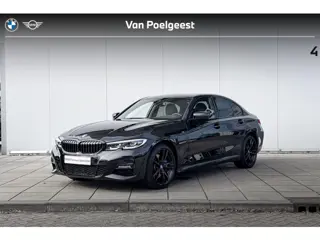 BMW 3 Serie Sedan 330e eDrive Edition M-Sport / 19 inch / Stoelverwarming / Getinte Ramen / HiFi Aud