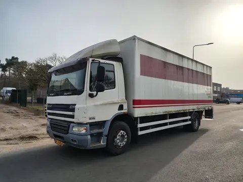 Daf cf75 310 bakwagen, laadklep