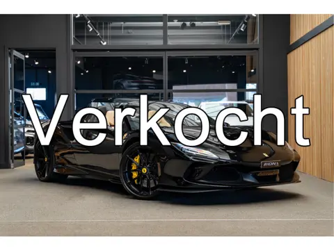 Ferrari F8 Spider 3.9 V8 Lift Carbon Seats Novitec Akrapovic Carbon Interior