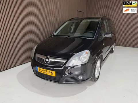 Opel Zafira 2.2 Temptation 7Persoons