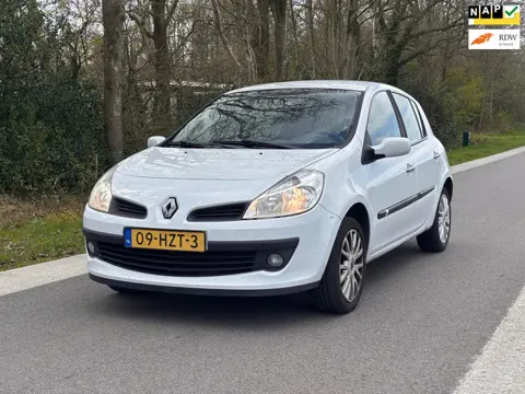Renault Clio 1.2-16V Collection | Airco + Cruise control Nu € 999,- !!!