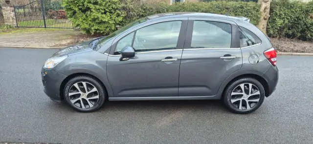 CITROEN C3 1.2 Pure Tech Feel Edition*airco*cruise*nieuwe*motorl*trekhaak*NAP