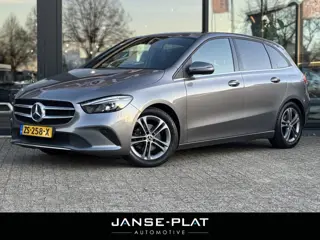 Mercedes-Benz B-Klasse 180 AUT Business Solution | Camera | Elektrische achterklep | NL-AUTO