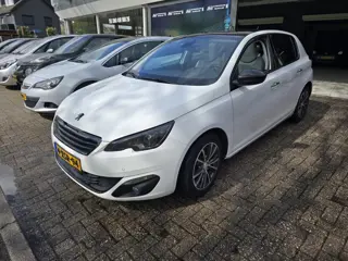Peugeot 308 1.2 e-THP Allure | AUTOMAAT | 12MND GARANTIE | PANO | STOELVERWARMING | CAMERA |