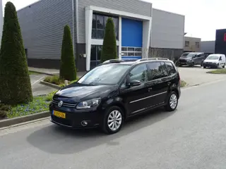 Volkswagen Touran 1.2 TSI Highline | 7 Persoons | 100% Onderhouden