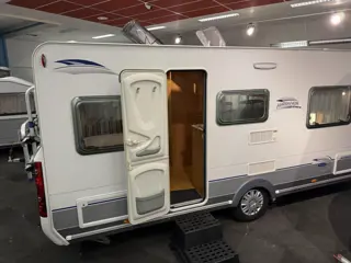 Caravelair Ambiance Style 450 EU 2 BEDDEN MOVER VOORTENT