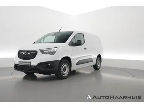 Opel Combo 1.5D L2H1 Edition 102pk | Navi | Camera | Cruise | Winterpakket | Carplay