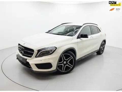 Mercedes-Benz GLA-klasse 200 AMG NIGHT PDC LEER NAVI NAP