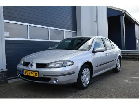 Renault Laguna 2.0-16V Expression Automaat