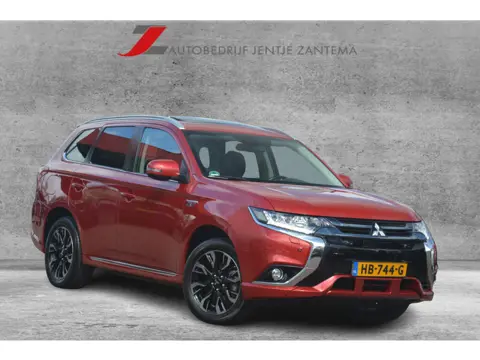 Mitsubishi Outlander 2.0 PHEV Instyle+ | Navigatie | 360 camera | Schuif-kanteldak | Leer | Stoel+st