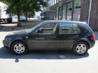 VW Golf 4 2.3 V5 110KW Automaat 5 drs hb Onderdelen