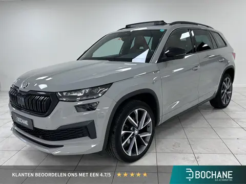 Skoda Kodiaq 1.5 TSI Sportline Business | PANORAMADAK | WEGKLAPBARE TREKHAAK | LEDEREN BEKLEDING