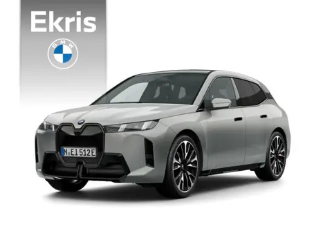 BMW iX xDrive60 | M Sportpakket Pro | Comfort Pack | Innovation Pack | Luchtvering | Trekhaak | Pano