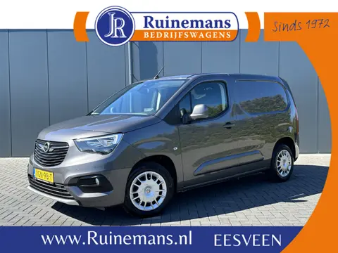 Opel Combo 1.6D 100 PK / L1H1 / INNOVATION / STUUR- EN STOELVEWARMING / INRICHTING / CRUISE / AIRCO 