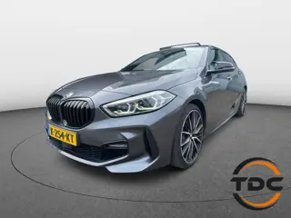 BMW 1-serie 120i High Executive Edition M PANO CAMERA LEER HEAD-UP