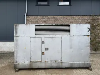 John Deere 6101 HF 010 Leroy Somer 300 kVA Silent generatorset