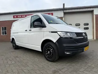 Volkswagen Transporter 2.0 TDI L2H1 Servicebus 150PK Carplay Navi multifunctioneel stuur