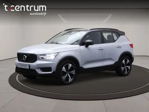 Volvo XC40 1.5 T4 211 PK Recharge R-Design PHEV, 360 Camera, Stoel- & Stuurverwarming, Climate Contr