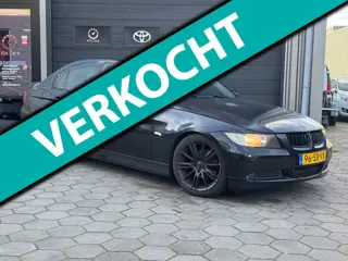 BMW 3-serie 318i Dynamic Executive - Navi - Airco - Leer - New apk -