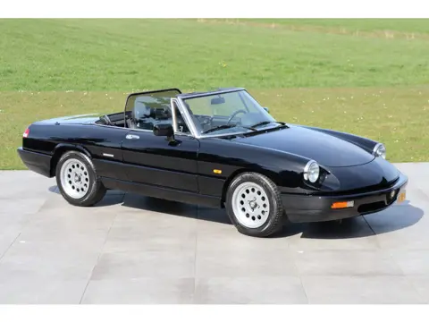 Alfa Romeo Spider Veloce 2.0 - Low Mileage (bj 1991)