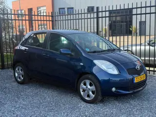 Toyota Yaris 1.3 VVTi Luna MMT CLIMA!AUTOMAAT!5DEURS!KOOPJE!