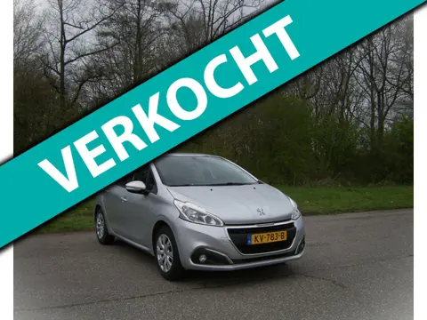 Peugeot 208 1.2 PureTech Blue Lion 5 Drs . Airco . Carplay . Elec ramen . Navigatie . enz
