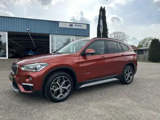 BMW X1 xDrive20i High Executive 30.056 Km! (bj 2018)