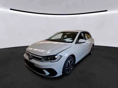 Volkswagen Polo 1.0 MPI Life * iQ Light * Beats Audio * Camera * Stoelverwarming *