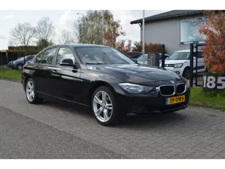 BMW 3-serie 320i Clima|Trekhaak|Cruise