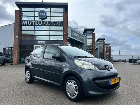 Peugeot 107 1.0-12V XS 5deurs APK