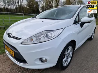 Ford Fiesta 1.25 Titanium pas 95.000km clima/cruise