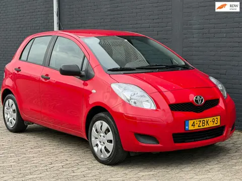 Toyota Yaris 1.0 VVTi Cool 5DEURS AIRCO NIEUW APK LAK SCHADE