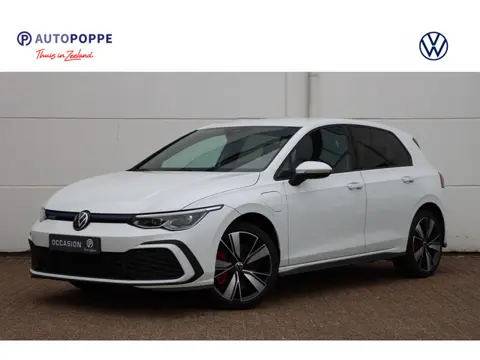 Volkswagen Golf 1.4 eHybrid GTE 245pk DSG6 | Stuurverwarming | Carplay | lane-assist