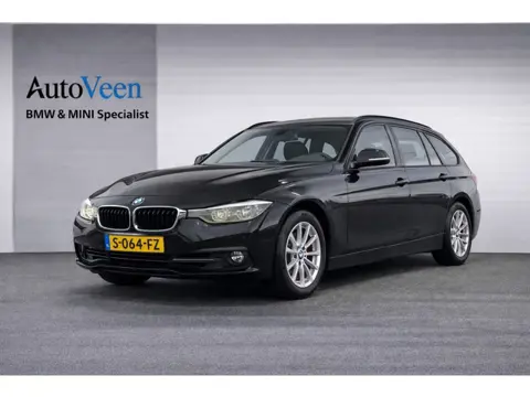 BMW 3-serie Touring 318i Centennial High Executive (LED, NAVI, CLIMA, CRUISE, PARKEERSENSOREN)