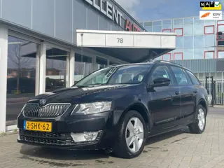 Skoda Octavia Combi 1.2 TSI Greentech Ambition Businessline - Navigatie