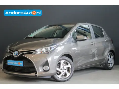 Toyota Yaris 1.5 Hybrid Aspiration |navigatie|parkeersensoren|stoelverwarming|dealer onderhouden|all
