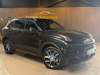 Lynk & Co 01 1.5 Core 261 pk Plug-in BLACK EDITON Pano Dak 360 Camera Stoelverwarming