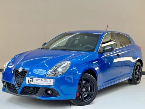 Alfa Romeo Giulietta 1.4 Turbo Super, 120Pk, 2018, 2de eigenaar, Volledig leder, Memory stoelen, Nav